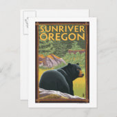 Schwarzer Bär im Wald - Sun River, Oregon Postkarte (Vorne/Hinten)
