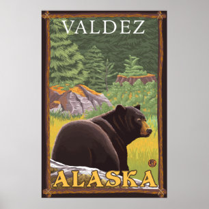 Schwarzer Bär im Wald - Valdez, Alaska Poster
