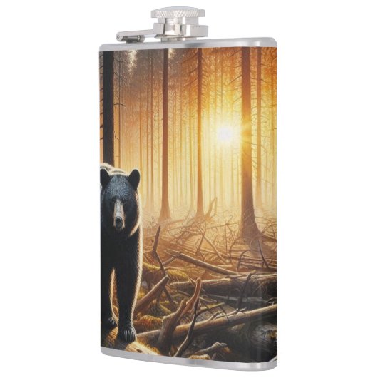 Schwarzer Bär in der Waldszene Flachmann (Links)