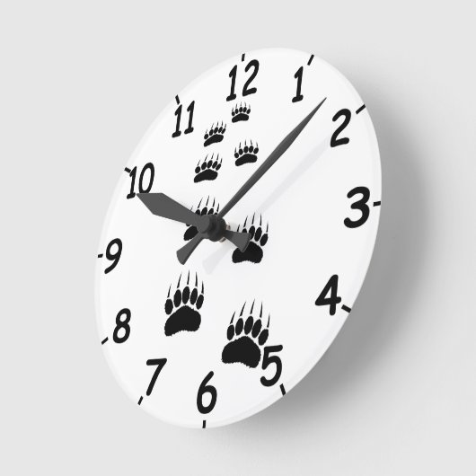 Schwarzer Bär Runde Wanduhr (Winkel)