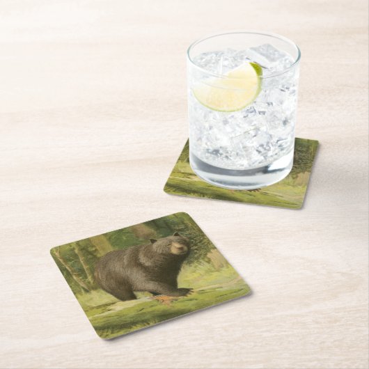 Schwarzer Bär Stepping auf einem Baumstamm Rechteckiger Pappuntersetzer (Vor Ort)