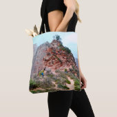 SCHWARZER BERG UNTER KLAREM NACHTHIMMEL TASCHE (Von Nahem)