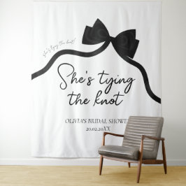 Schwarzer Bogen, der das Brautparty des Knotens bi Wandteppich