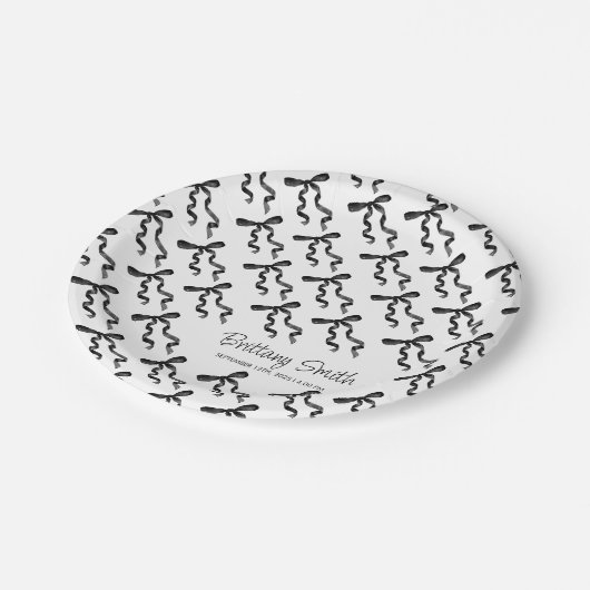 Schwarzer Bogen Pappteller (Schrägansicht)