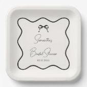 Schwarzer Bow, der das Brautparty des Knotens bind Pappteller (Vorderseite)