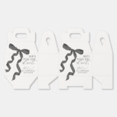 Schwarzer Bow, der das Geschenk des Brautparty des Geschenkschachtel (Ungeklappt)