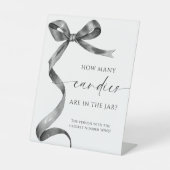 Schwarzer Bow, wie viele Candies im Jar sind Sockelschild (Vorderseite)