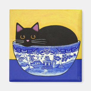 Schwarzer CAT im blauen Magnet