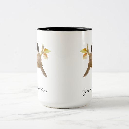 Schwarzer Chickadee Bird Zweifarbige Tasse (Mittel)