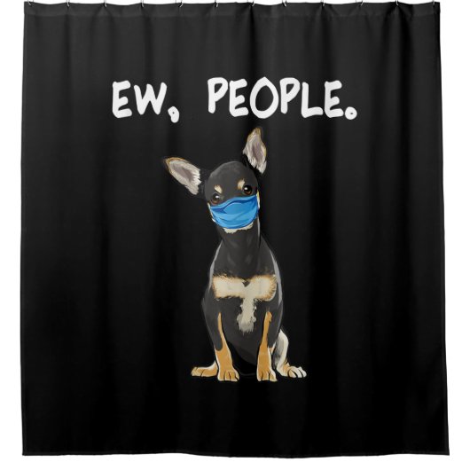 Schwarzer Chihuahua Ew. Menschen tragen Gefechtsma Duschvorhang (Vorderseite)
