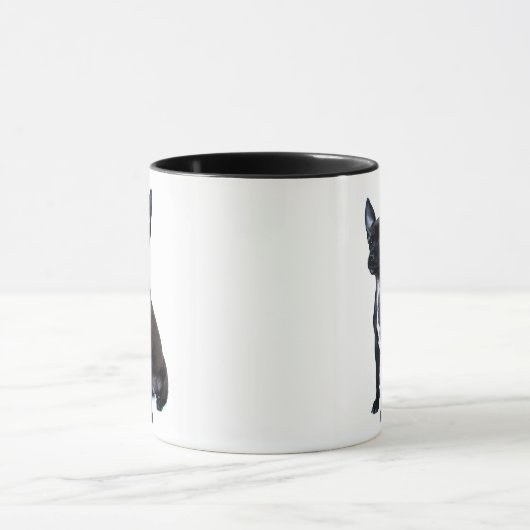 Schwarzer Chihuahuawelpe Tasse (Zentrum)