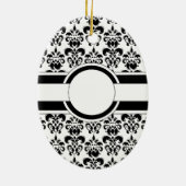 Schwarzer Damast und Monogramm Keramikornament (Hinten)