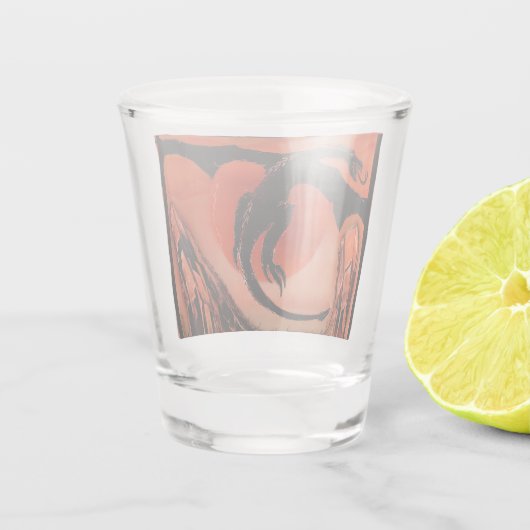Schwarzer Drache im Flug Schnapsglas (Rückseite)