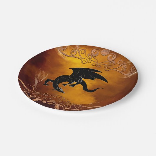 Schwarzer Drache im Himmel Pappteller (Schrägansicht)