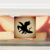 Schwarzer Drache rustikaler Hintergrund Etiketten (Befestigt)