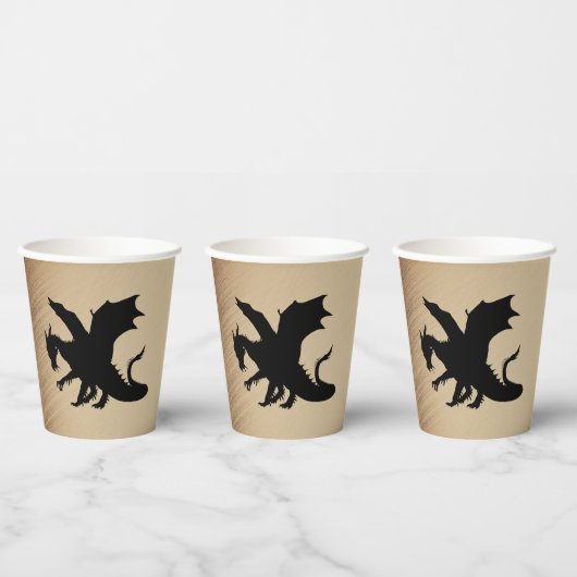 Schwarzer Drache rustikaler Hintergrund Pappbecher (Multi)
