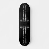 Schwarzer Drachenraucher mit Name oder Monogramm Skateboard (Vorne)