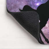 Schwarzer Einhorn-Galaxie-Hintergrund Mousepad (Ecke)