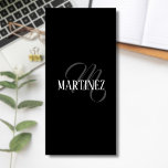 Schwarzer eleganter Personalisierter Nachname | Na Magnetischer Notizblock<br><div class="desc">Schwarz Eleganter Personalisierter Name. Sie können Ihren Namen,  den Namen eines geliebten Menschen oder eine spezielle Nachricht hinzufügen. Ob es ein herzliches Geschenk für jemanden ist,  der Ihnen lieb ist oder eine persönliche Leckerei,  die Wahl liegt bei Ihnen.</div>