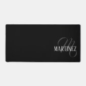 Schwarzer eleganter Personalisierter Nachname | Na Schreibtischunterlage (Vorderseite)