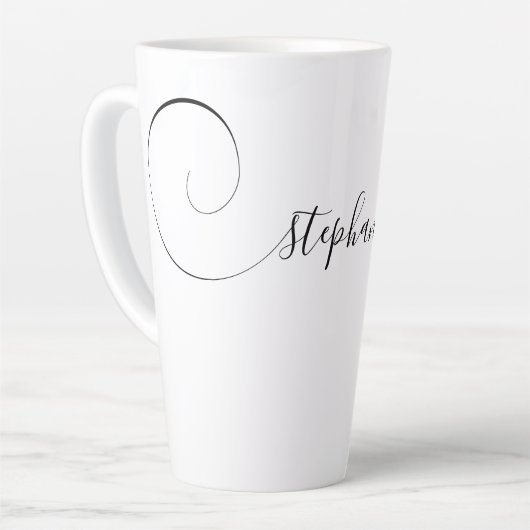 Schwarzer eleganter Script-Curly-Name Milchtasse (Linke Ecke)