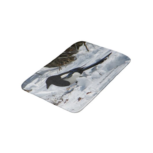 Schwarzer Felsberg Magpie bathmat Badematte (Schrägansicht)