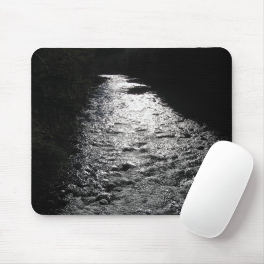 Schwarzer Fluss. Mousepad (Mit Mouse)