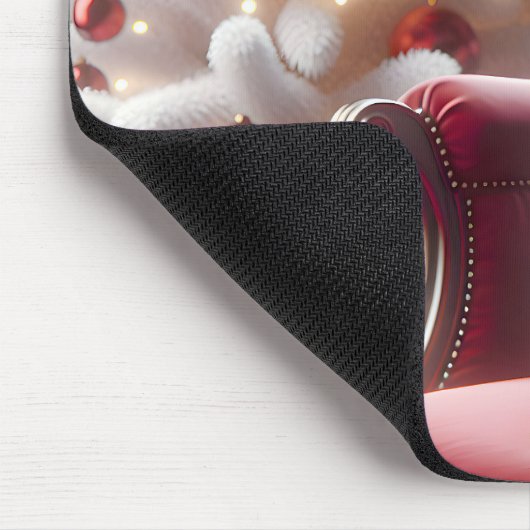 Schwarzer französischer Bulldog auf rotem Stuhl Mousepad (Ecke)