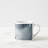 Schwarzer Geist in einer hellischen Landschaft - H Espressotasse (Rechts)
