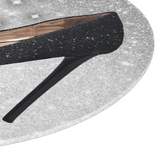 Schwarzer Glitzer High Heel Shoe auf Silver | Schneidebrett (Ecke)