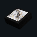 Schwarzer Goldmarmor Personalisiert etabliert Erinnerungskiste<br><div class="desc">Ein auffälliges Design aus schwarzem und grauem Marmor mit goldenen Streifen. Einfach mit Ihrem Namen und festem Datum personalisiert. Tolle Sake- und Geschenkidee für jeden besonderen Urlaub.</div>