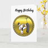 Schwarzer Gürtelkarate-Mann, der eine schwarze Tra Karte (Gelbe Blume)