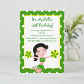 Schwarzer Haar Grüngelber Cheerleader Einladungen (Stehend Vorderseite)