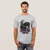 Schwarzer Hengst mit gotischen Blume Klassischer T T-Shirt (Vorne ganz)