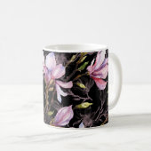 Schwarzer Hintergrund Rosa Magnolia Wasserfarbe Kaffeetasse (VorderseiteRechts)