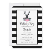 Schwarzer Hirschkopf mit rosa Blume Bouquet Geburt