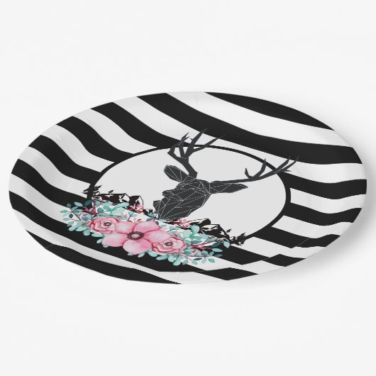 Schwarzer Hirschkopf mit rosa Blume und Berge Pappteller (Schrägansicht)