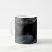 Schwarzer Hund auf Pine Camp Becher Kaffeetasse (Vorderseite Links)