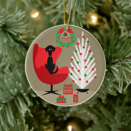Schwarzer Hund im Weihnachtszimmer im Stil der Mit Keramik Ornament