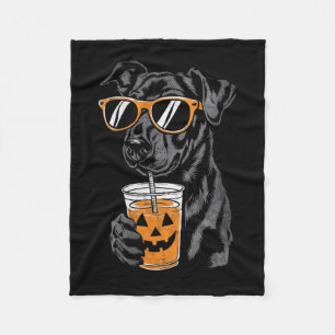 Schwarzer Hund mit Kürbisgetränk-Sonnenbrille für Fleecedecke