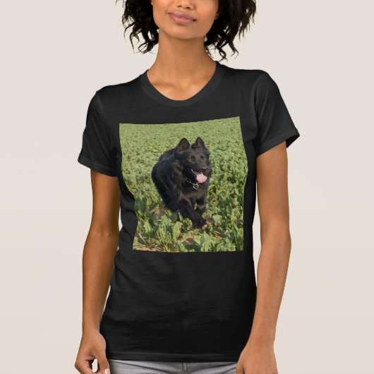 Schwarzer Hund T-Shirt (Vorderseite)