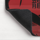 Schwarzer japanischer Drachenroter Hintergrund Mousepad (Ecke)