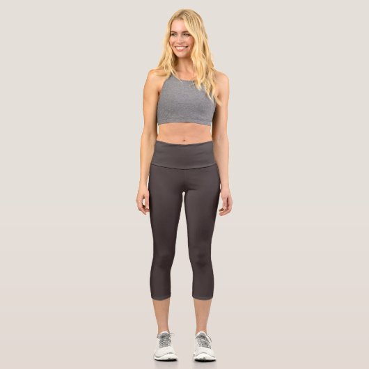 Schwarzer Kaffee (Vollfarbe) Capri Leggings (Vorderseite)