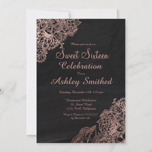 Schwarzer Kalkboard Rose Goldblüte Süß 16 Einladung (Vorderseite)
