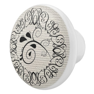 Schwarzer Keramikknopf / Griff mit Schriftrolle