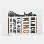 Schwarzer König das wichtigste Stück in Spiel 2 Geschirrtuch (Horizontal)