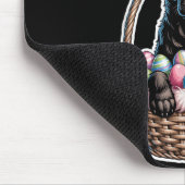 Schwarzer Lab Easter Bunny Hund im Korb Lustig Mousepad (Ecke)