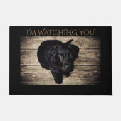 Schwarzer Lab. "Ich beobachte dich" Fußmatte (Vorderseite)