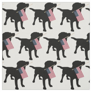 Schwarzer Labrador-Hund, der USA-Flagge, 4. von Stoff