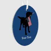 Schwarzer Labrador-Hund mit amerikanischer Flagge Ornament (Vorderseite)